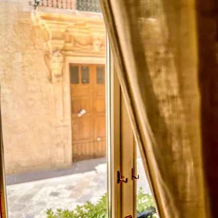 Gala - Charme Barocco A Due Passi Da Piazza Duomo *